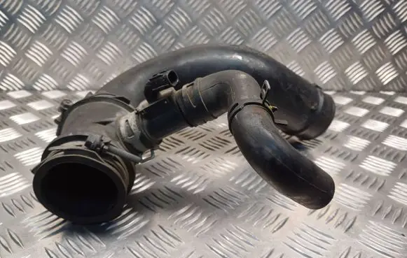 Mazda CX-5 Intercooler hose/pipe SH0113231 K6805