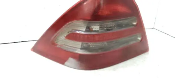 Mercedes-Benz C W203 Rear/tail lights 3311
