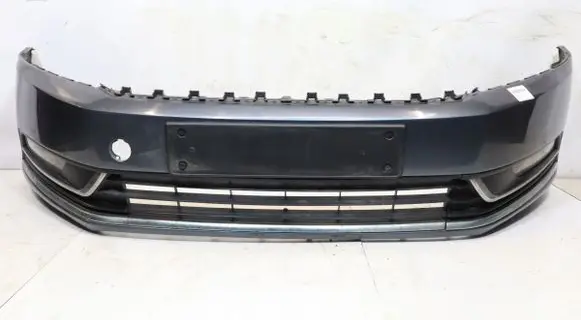 Volkswagen PASSAT B7 Front bumper 