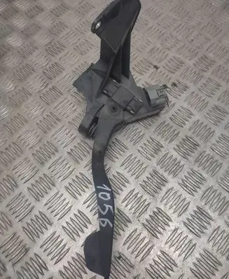 Ford Mondeo Mk III Accelerator throttle pedal 2S719F836DA