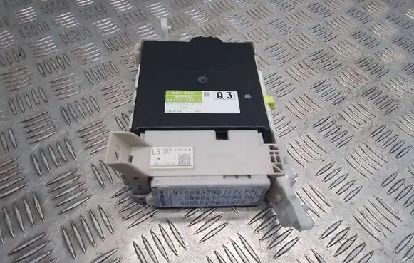 Toyota Yaris Comfort/convenience module 892210D110 MB2380008333 8273052N60B