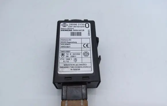 Nissan X-Trail T30 Door control unit/module 285963Y50