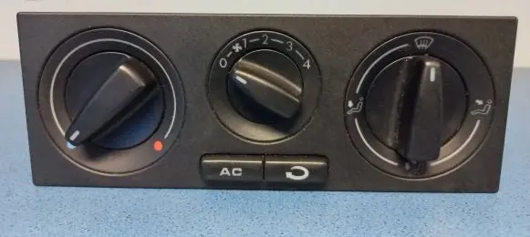 Volkswagen PASSAT B5 Climate control unit 1J0820045G01C
