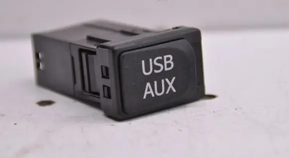 Toyota Verso-S AUX in-socket connector 8619048C30