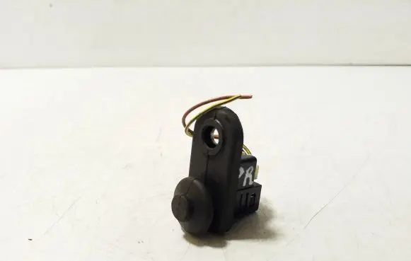 Mitsubishi Pajero Front door sensor coupe 
