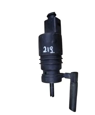 Mercedes-Benz C W203 Windscreen/windshield washer pump A0335450228
