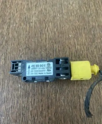 Audi A3 S3 8P Airbag deployment crash/impact sensor 4B0959643E 0007721110 300077