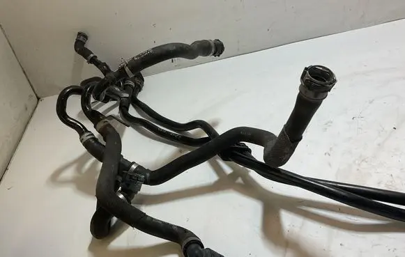 Mercedes-Benz CLA C118 X118 Engine coolant pipe/hose A1775012402 ZGS002 625418
