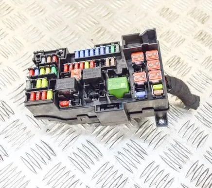 Opel Mokka Fuse box set 1706213317