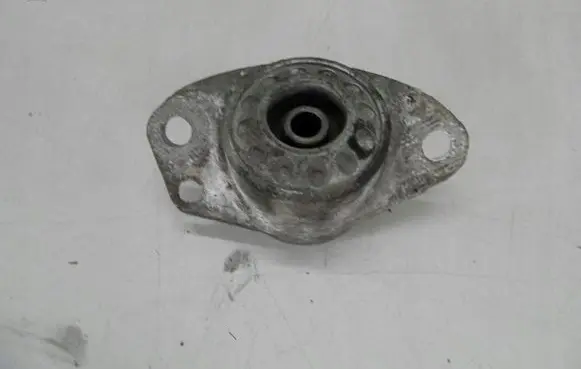 Volkswagen PASSAT B5.5 Rear coil spring rubber mount 