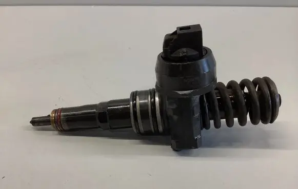 Audi A3 S3 8P Fuel injector 038130073BQ 0414720312