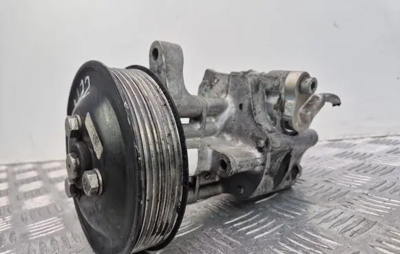 BMW 5 GT F07 Power steering pump 679649103 LH2115343