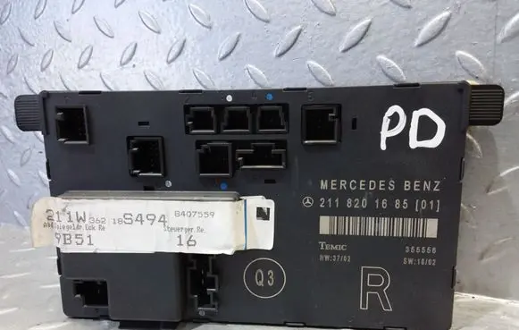 Mercedes-Benz E W211 Door control unit/module 2118201685