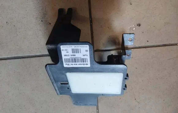 Hyundai Tucson TL Blind spot module 95820D7500 100100 S8265002946R3
