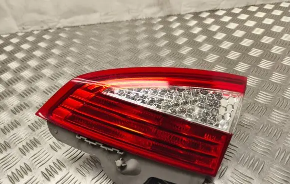 Ford Mondeo MK IV Tailgate rear/tail lights 7S7113A602B