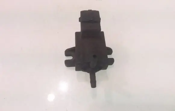 Opel Astra H Vacuum valve 72244800 12V05T068