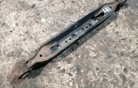Nissan Qashqai Rear control arm