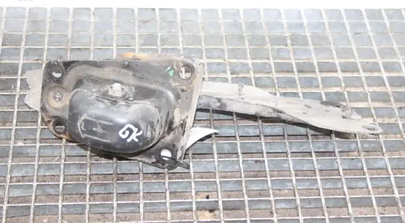 Volkswagen PASSAT B8 Rear upper control arm/wishbone
