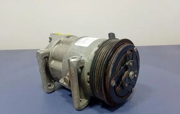Fiat Tipo Air conditioning (A/C) compressor (pump) 51986965