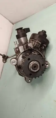 Audi A6 S6 C7 4G Fuel injection high pressure pump 04L130755D 0445010537