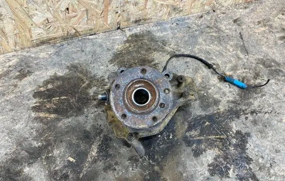 BMW 3 E46 Front wheel hub