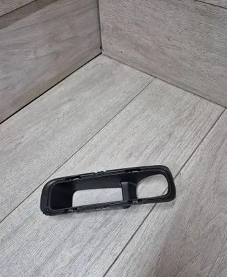 Land Rover Defender Front bumper lower grill LR129433