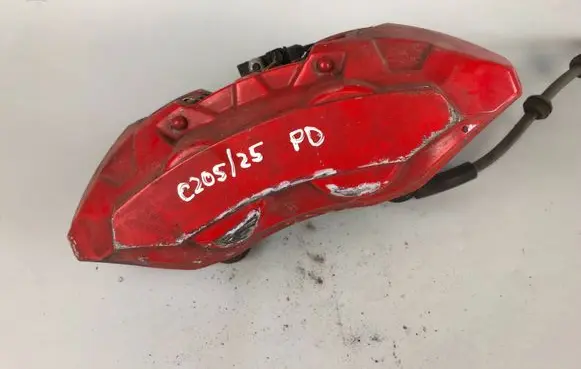 Mercedes-Benz C W205 Front brake caliper