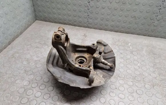 Front wheel hub