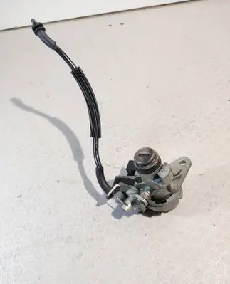 Audi A6 S6 C6 4F Tailgate exterior lock 8E0827573