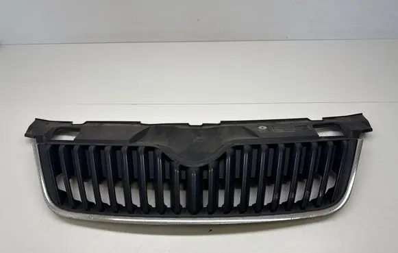 Skoda Fabia Mk2 (5J) Front grill 5J0853668C