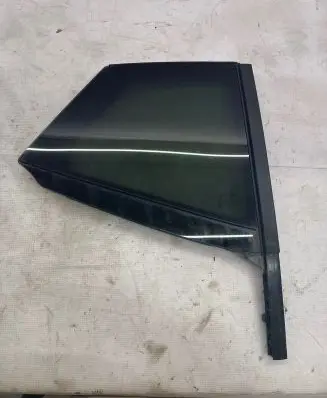 BMW X2 F39 Rear vent window glass 51377420 177130