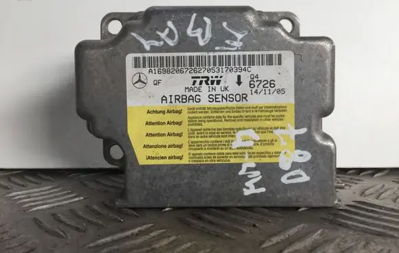 Mercedes-Benz B W245 Airbag control unit/module A1698206726