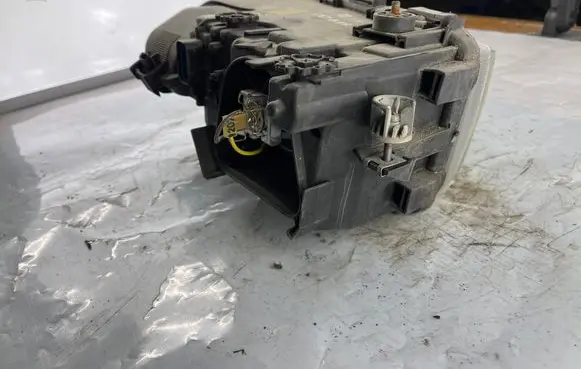 BMW 7 E38 Headlight/headlamp 1305621595