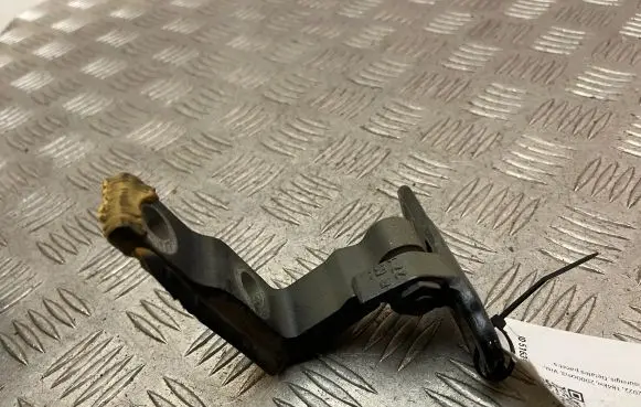 Volvo XC60 Front door lower hinge 31424608