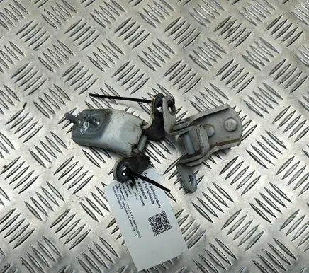 Toyota 4 Runner N180 Rear door hinge set 6875032060 6877035030