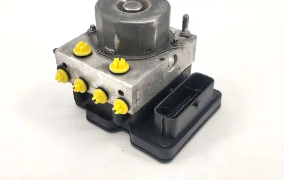 Suzuki Swift II ABS Pump 5611068LA1 0265242255 0265956013