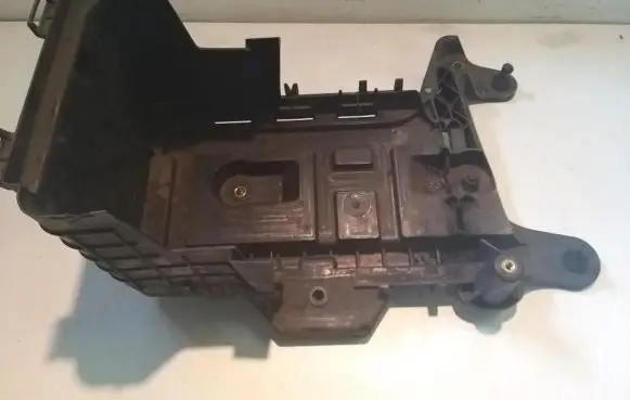 Volkswagen Golf V Battery box tray 1K0915333C