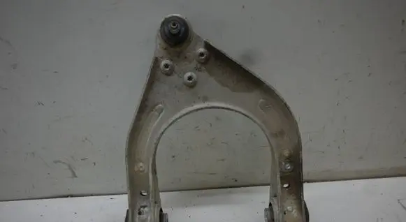 Mercedes-Benz E W211 Front lower control arm/wishbone