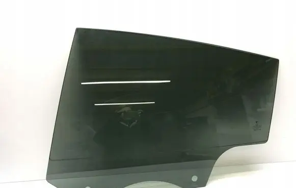 Tesla Model Y Sliding door window/glass 011876