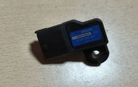 Volkswagen PASSAT B6 Air pressure sensor 0281002437 0305092BG6