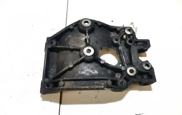 Peugeot 307 Engine mounting bracket 9646719580