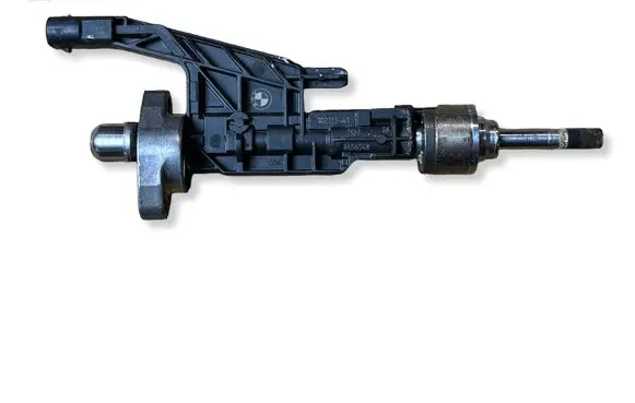 BMW X3 G01 Fuel injector 10213541