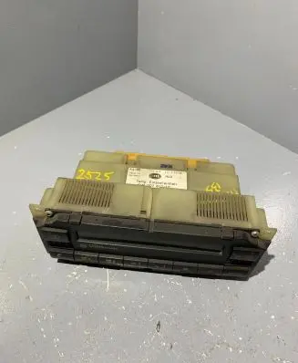 Volkswagen PASSAT B5 Climate control unit 3B1907044B 5HB00761710