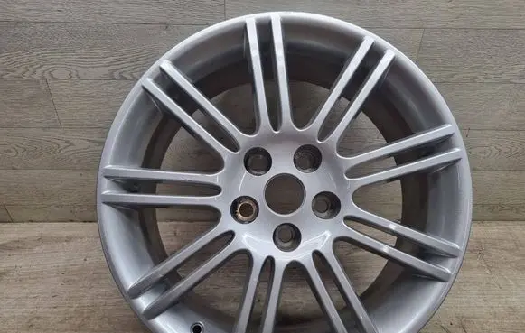 Toyota Avensis T250 R18 alloy rim PZ439X0675
