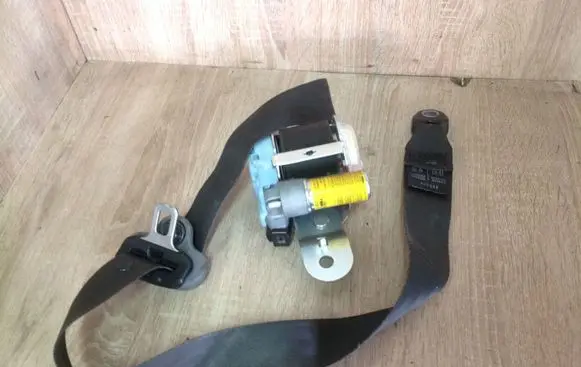 KIA Sorento Front seatbelt 0432022