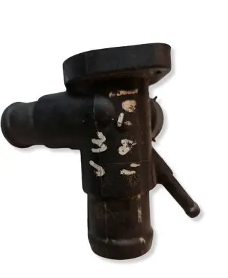 Volkswagen Golf IV Engine coolant pipe/hose 028121133B