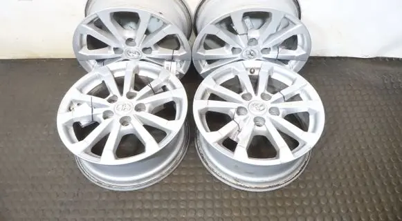 R16 alloy rim