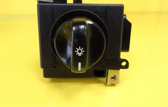 Mercedes-Benz A W168 Light switch 1685450104