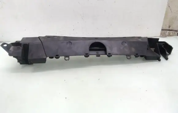 Land Rover Discovery 3 - LR3 Other engine bay part