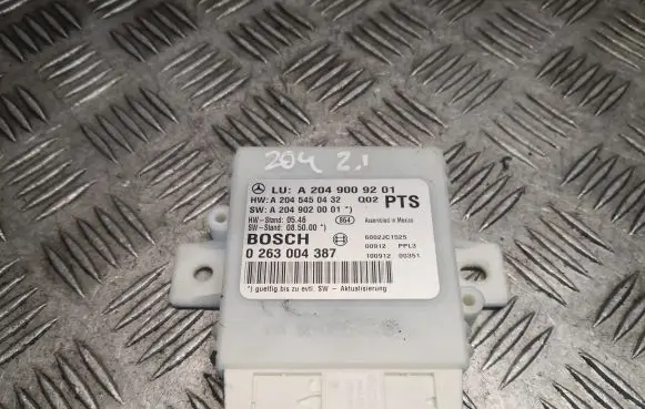Mercedes-Benz C W204 Parking PDC control unit/module 2049009201 A2049009201